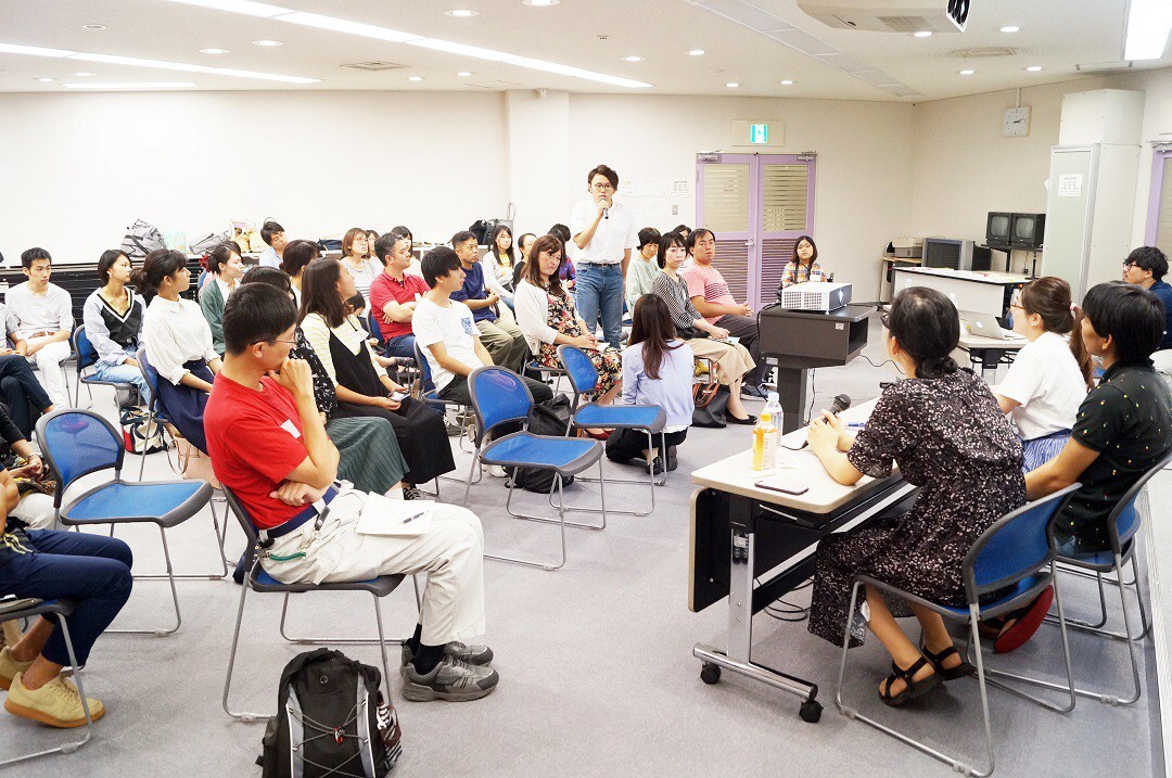 写真、イベント「みんなの尼崎大学オープンキャンパス オトコとオンナ～『らしさ』の呪いを解くために～」開催時の様子