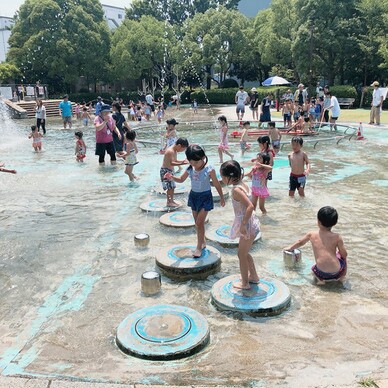 無料で遊べる！幼児向け「水遊び場」のある尼崎の公園