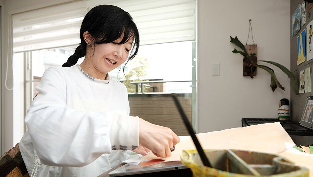 写真、創作中の様子