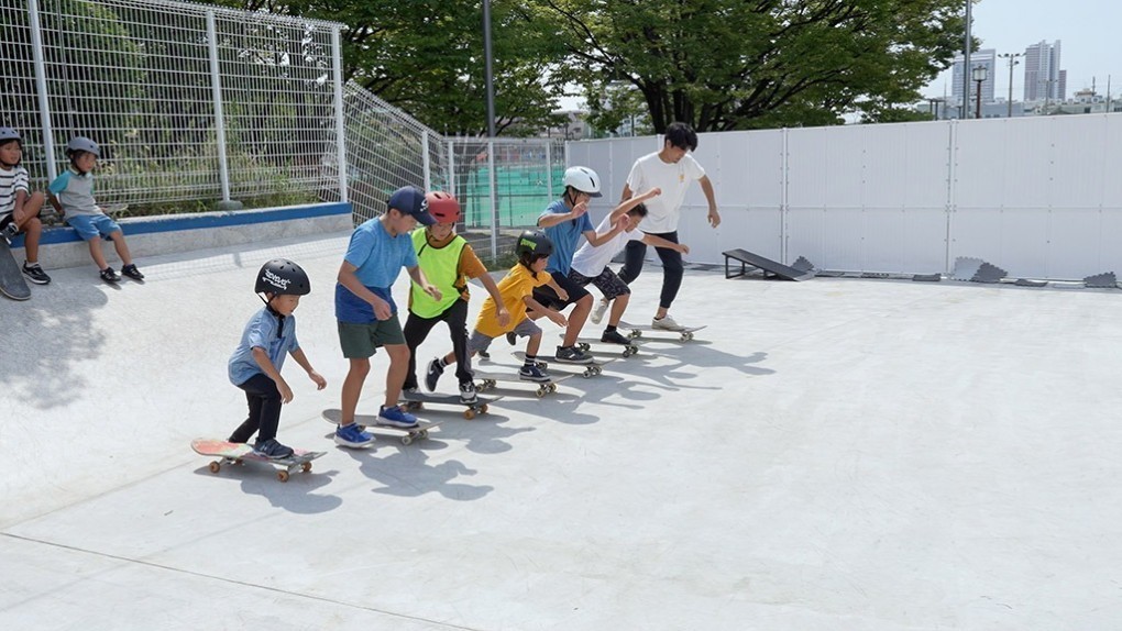 写真、ぐるりメンバーのおぎちゃん（大人）もレースに参加