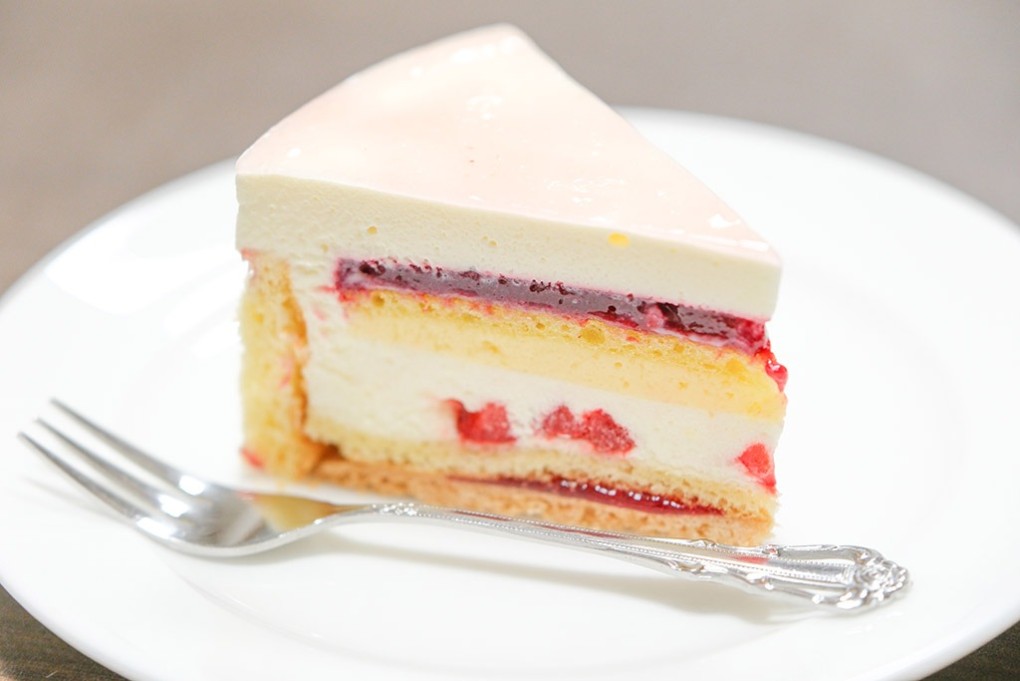 写真、ウェディングケーキ3段目のカットケーキ