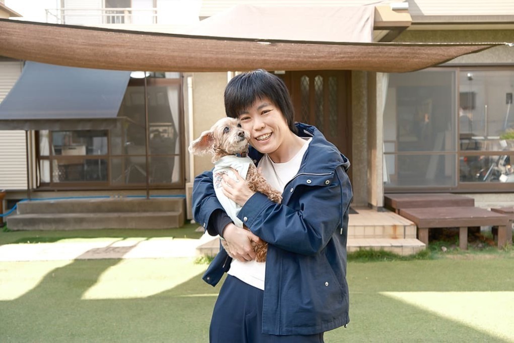 写真、近藤繭さん