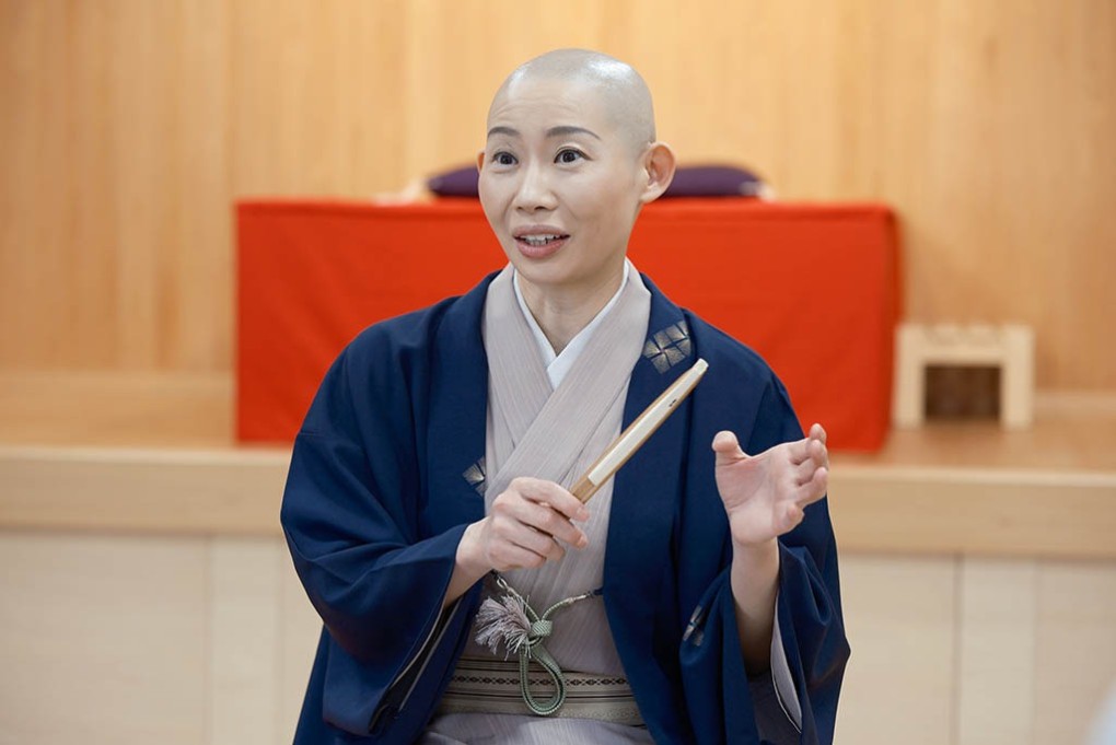 写真、三姉妹の末っ子だったと語るごくらくさん
